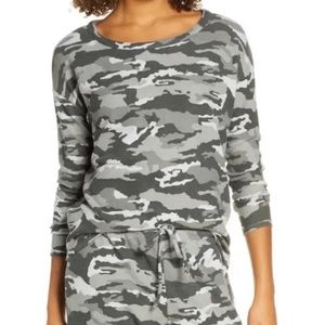 Chaser grey and white camo long sleeve lounge tee shirt XS camouflage top
